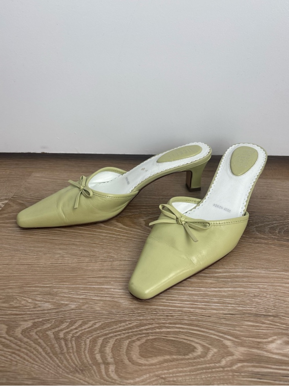 Vintage Y2K Light Green Bow-Accent Kitten Heels Mules